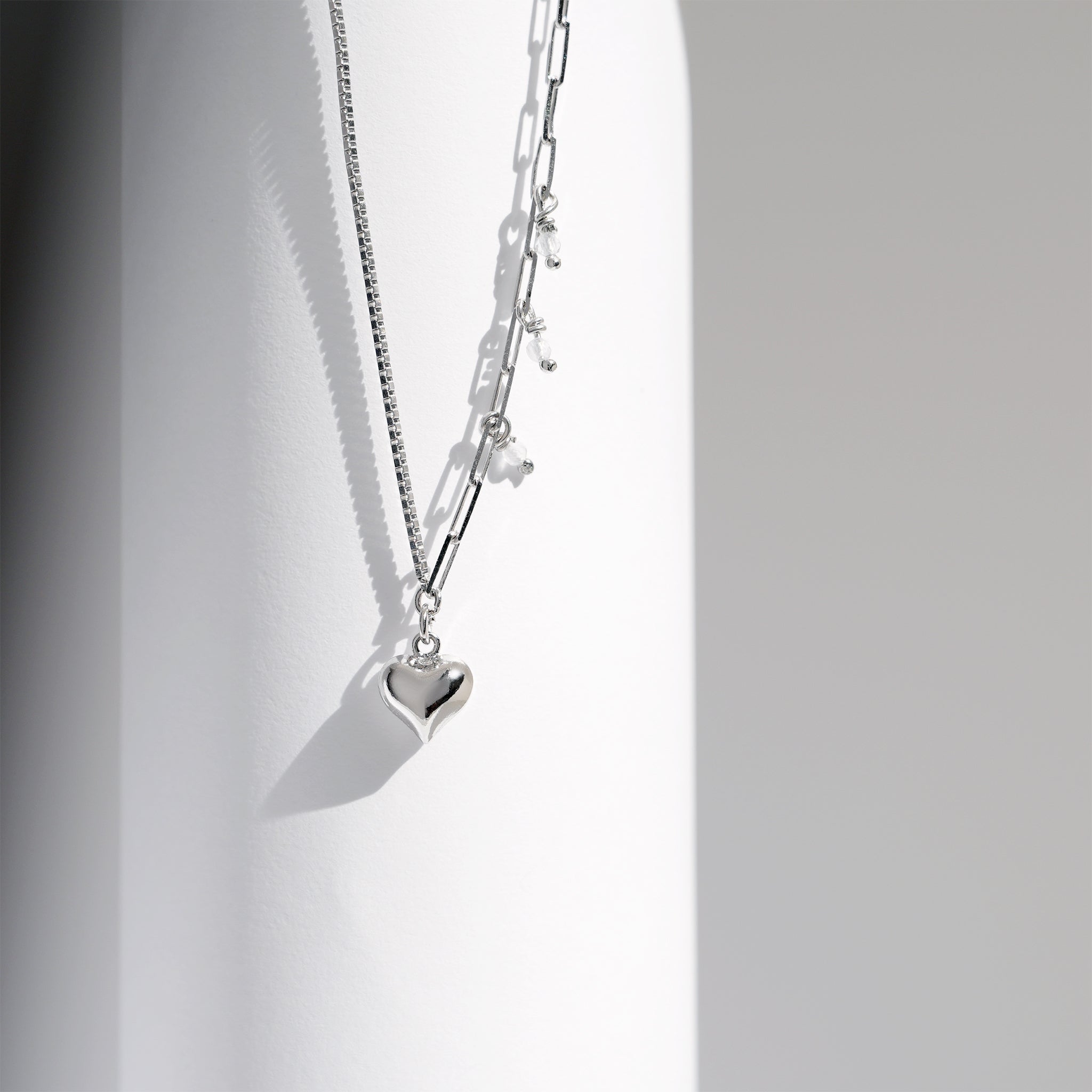 【TATIANA】(Silver925) Pretzel Heart Necklace / 追跡送 TATIANA】(Silver925) Glow Pretzel Heart Necklace / 追跡送